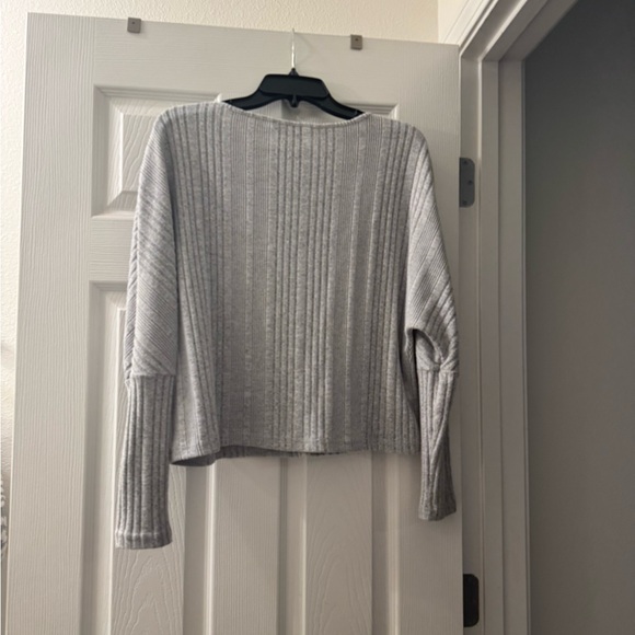 Gray Ribbed Women's Sweater - Picture 3 of 4